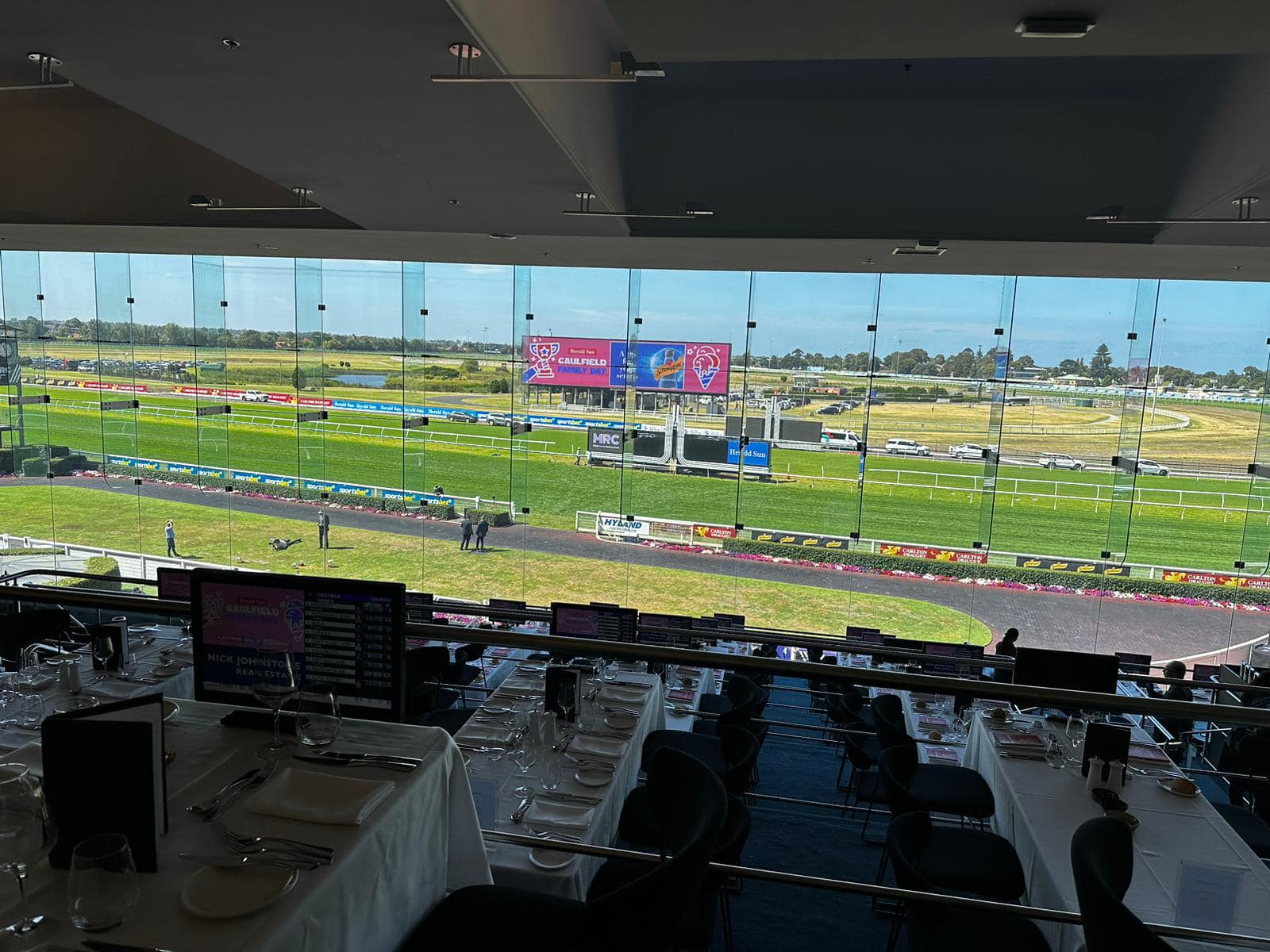 Bellinger in the stalls pre-race at Bendigo